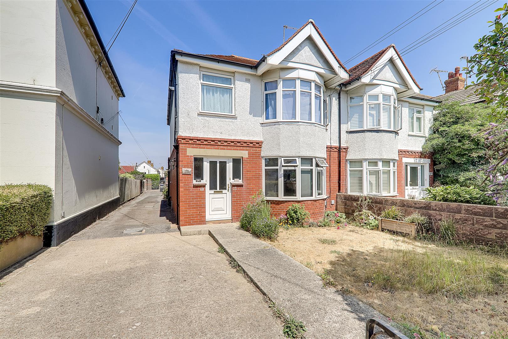 Apartment | Lyndhurst Road, Worthing, BN11 | For Sale